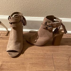 Taupe suede booties